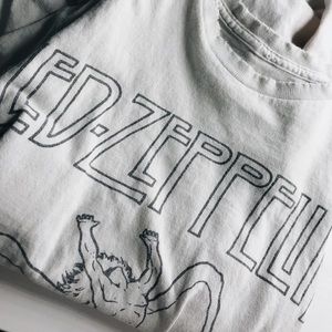 LED ZEPPELIN BAND TEE